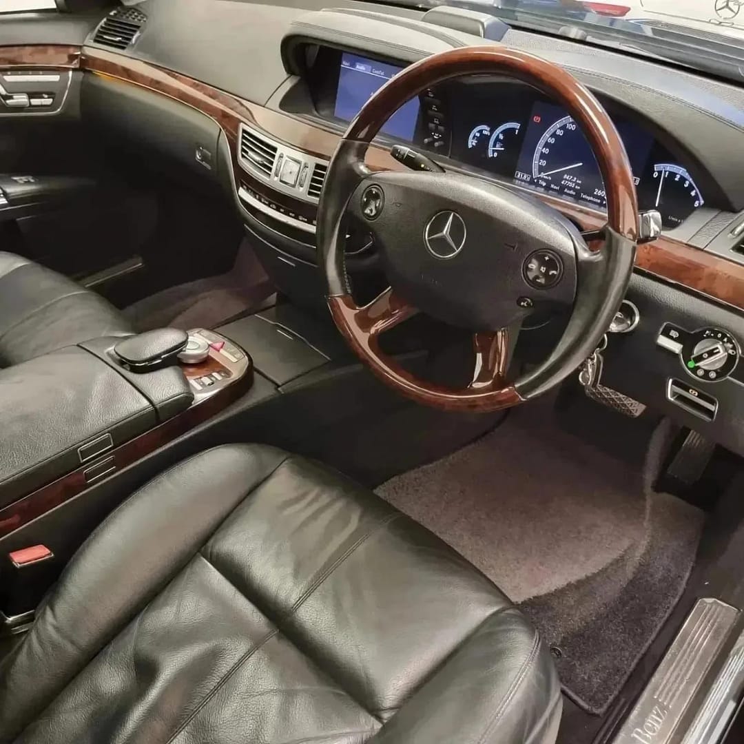 Mercedes for rent in karachi